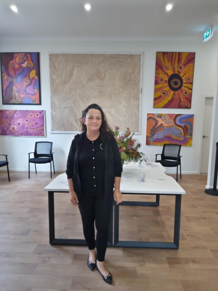 Julie Pringle Aboriginal Art Gallery Sea Lake